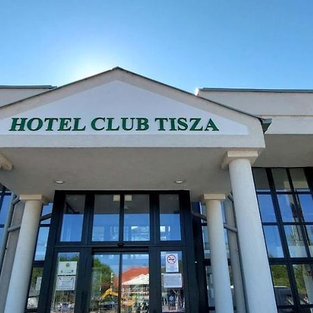 Hotel Club Tisza Lakitelek Exterior foto